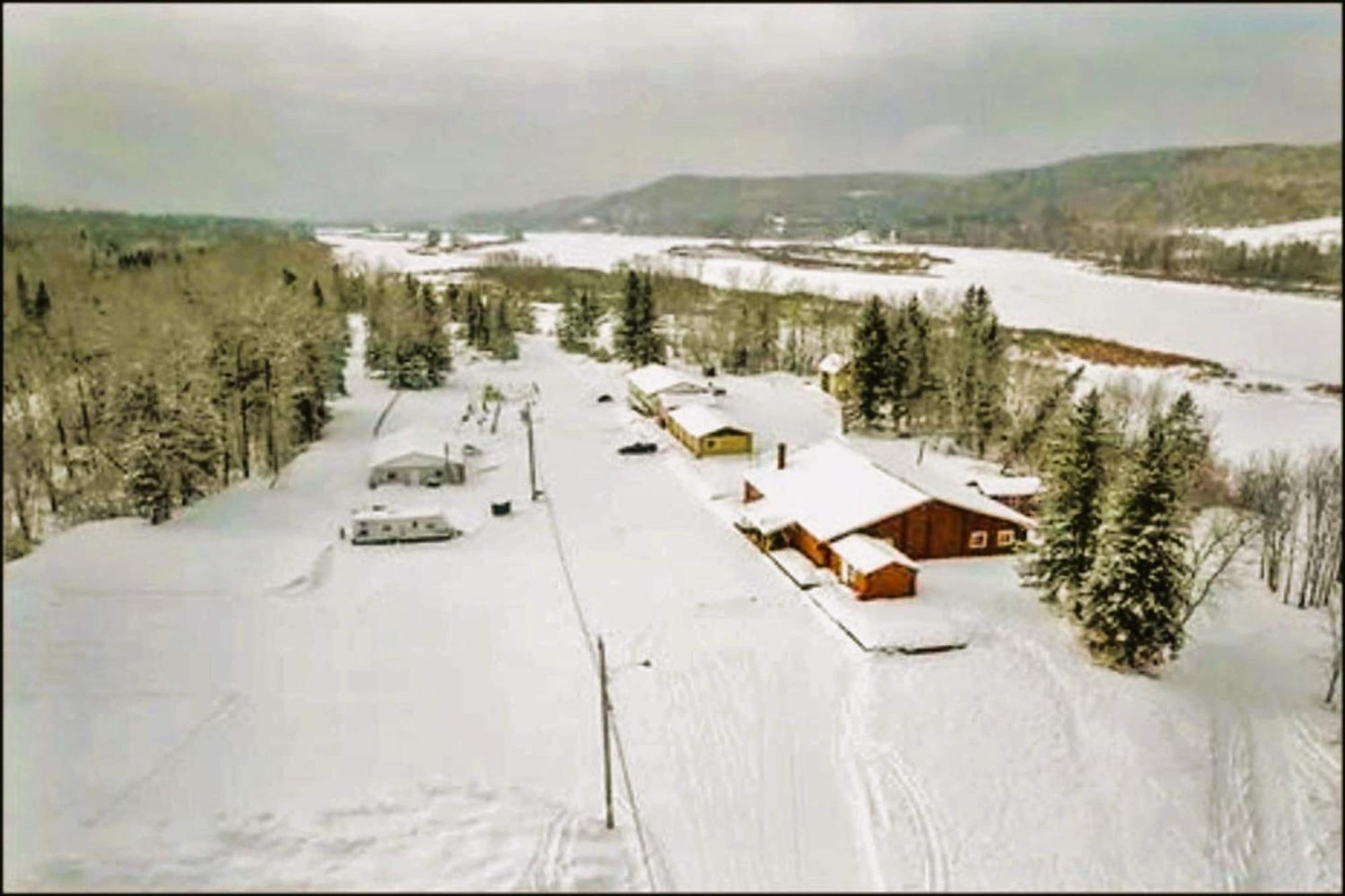 Love Hotels St John River By Oyo At Fort Kent Me Saint John Plantation ภายนอก รูปภาพ